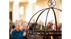 Året 2025 byr på både utfordringer og muligheter, skriver biskop Ingeborg Midttømme i et nyttårsbrev til ansatte i kirken. Hun trekker fram kirkens globale, diakonale og misjonale merkedager, og spør om man i 2025 med små grep fortsatt kan bidra til åpne nye rom for tro gjennom samlinger og arrangementer knyttet til disse merkedagene.