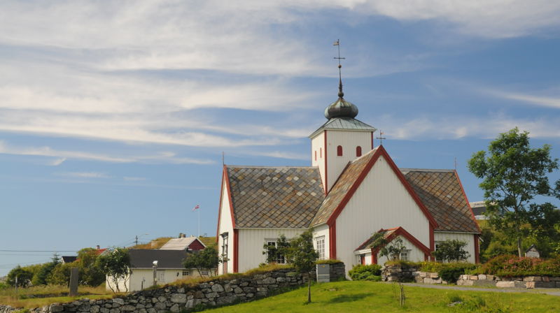 Bud kyrkje frå 1717 er i seg sjølv eit synleg uttrykk for reformasjonen, og ein høveleg møtestad for reformasjonsfesten. Her vil Edvard Hoem snakke om arven frå Luther til Hauge, og kvelden blir innramma av musikk.