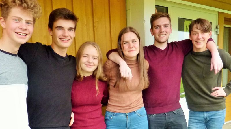 Ungdomsrådet hadde møte i september.      Ifrå venstre: Olai Eide Stavseng, Iver Fiskaa Ødegård, Ylva Elisabeth Bjørnes, Tordis Kanutte Frisvoll, Jonathan Risung, Øystein Grimstad Thormodsæter