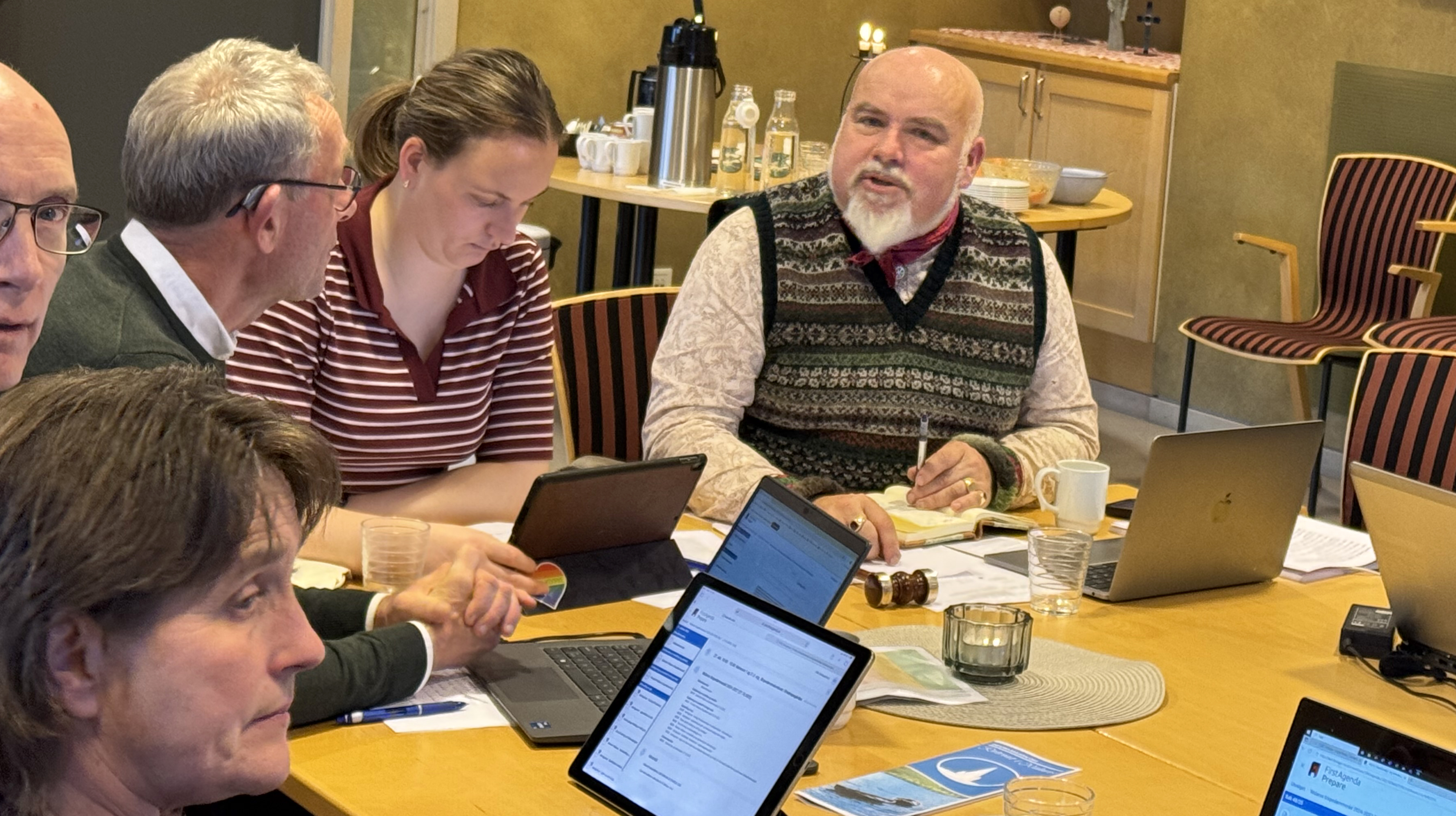 - Kirkemusikken er en grunnpilar i gudstjenestelivet, i korarbeidet og i kirkens kulturformidling, sier leder i Nidaros bispedømmeråd Jon Fredrik Skauge. Her fra møtet i rådet hvor støtten til oppropet for kirkemusikkutdanning i Trondheim ble vedtatt. (Foto: Magne Vik Ravndal)