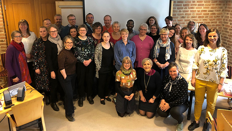 Fullt hus i Erkebispegården, da biskop Herborg Finnset møtte undervisningsansatte i Nidaros. (Foto: Tom Elvebakk)