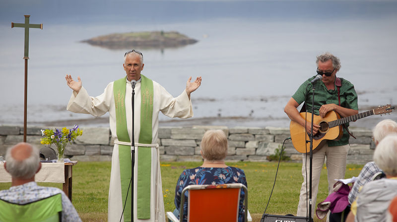 Skaperverket ble feiret flere steder i Stiklestad prosti. Her fra avskjedsgudstjenesten for sokneprest Erik Bakken ved Alstadhaug kirke. (Foto: Henning Vik)