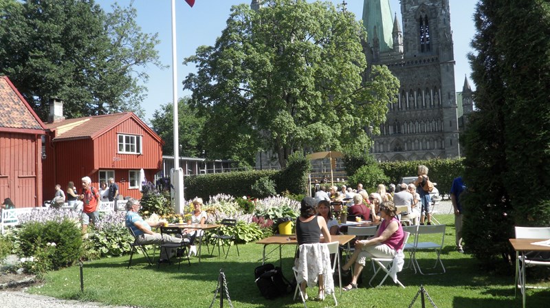 Ønske om kirkelig bemanning under Olavsfest i Trondheim