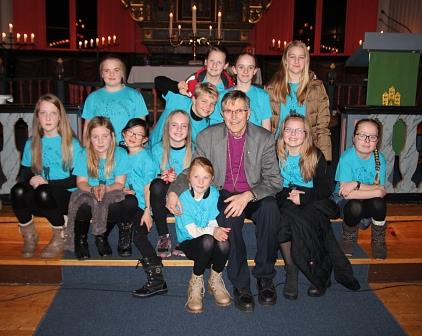  Fra kulturkveld i Beitstad kirke med over 400 besøkende. Blant annet deltok Beitstad barnekor. Foto: Arne Opdal