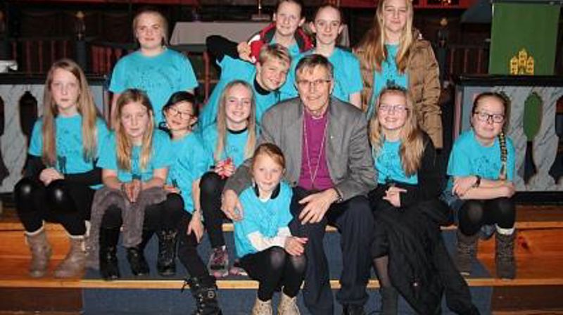 Fra kulturkveld i Beitstad kirke med over 400 besøkende. Blant annet deltok Beitstad barnekor. Foto: Arne Opdal