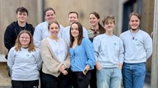 Nord-Hålogaland Ungdomsråd 2024. Bak fra venstre: William Tobias Dahlberg, Astrid-Mathilde Pedersen Grønås, Christoffer Fosshaug, Sandra Hurthi. Foran fra venstre: Vilde Signora Bølgen, Amalie Nordgård Thomassen, Kristina Rimstad, Vegar Kristoffersen Langås, Viktor Mathias Tandberg. Foto: Rodmire Larsen.