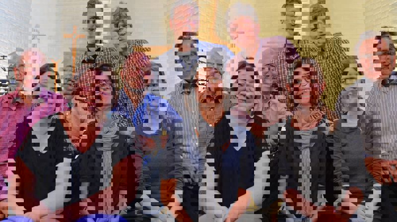 Foto: David Fraser og Døvekirkens Facebookside etter avtale med prost Roar Bredvei.