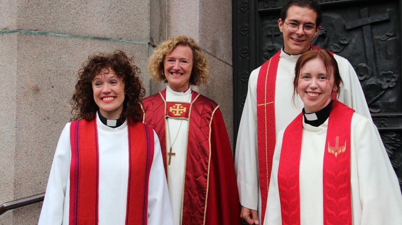 Kapellan Elise Gillebo Skredsvig, biskop Kari Veiteberg, sjømannsprest Yrjan Mirzai Sunde og kapellan Marte Solbakken Leberg. Foto: Mette Kristin Brenna.