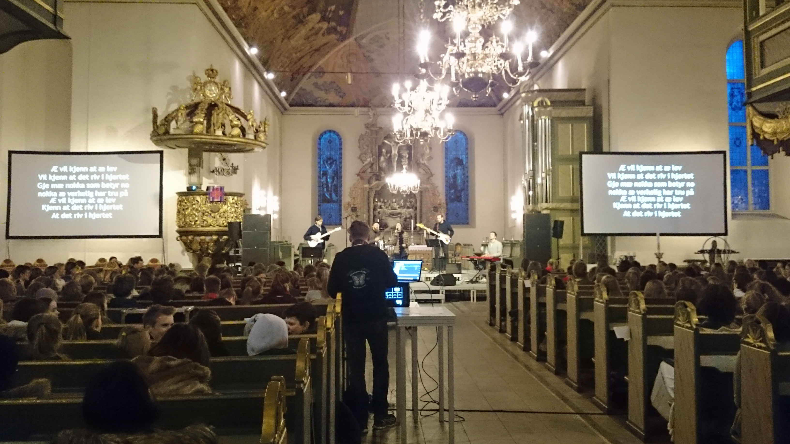 Fasteaksjon i Oslo domkirke. Foto: Turid Skorpe Lannem