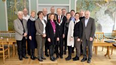 Biskop Kari Veiteberg og varaordfører Ole Kristian Udnes møttes i dag på biskopens første visitasdag i Høvik menighet. Foto: TB