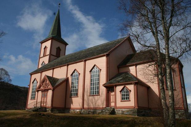 Røsvik kirke.
