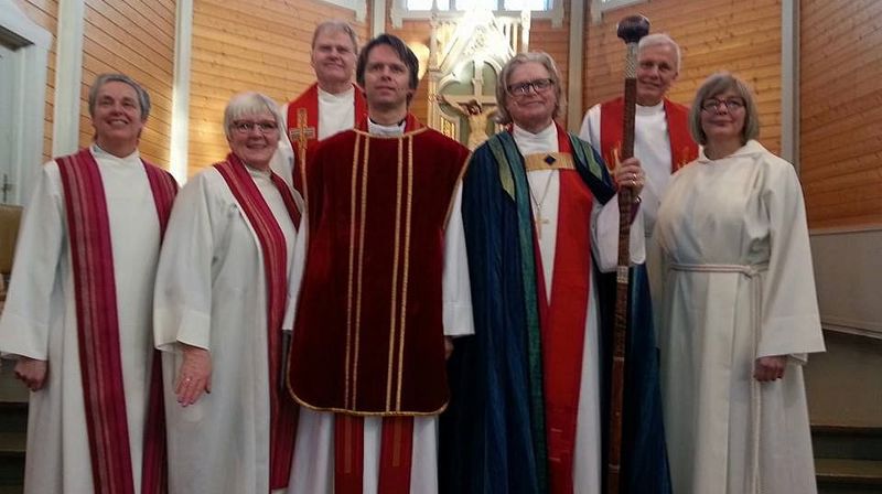 Ordinasjon i Buksnes kirke