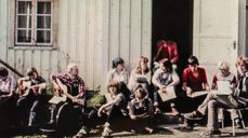 Utsnitt fra bokomslaget til "Spennende år".