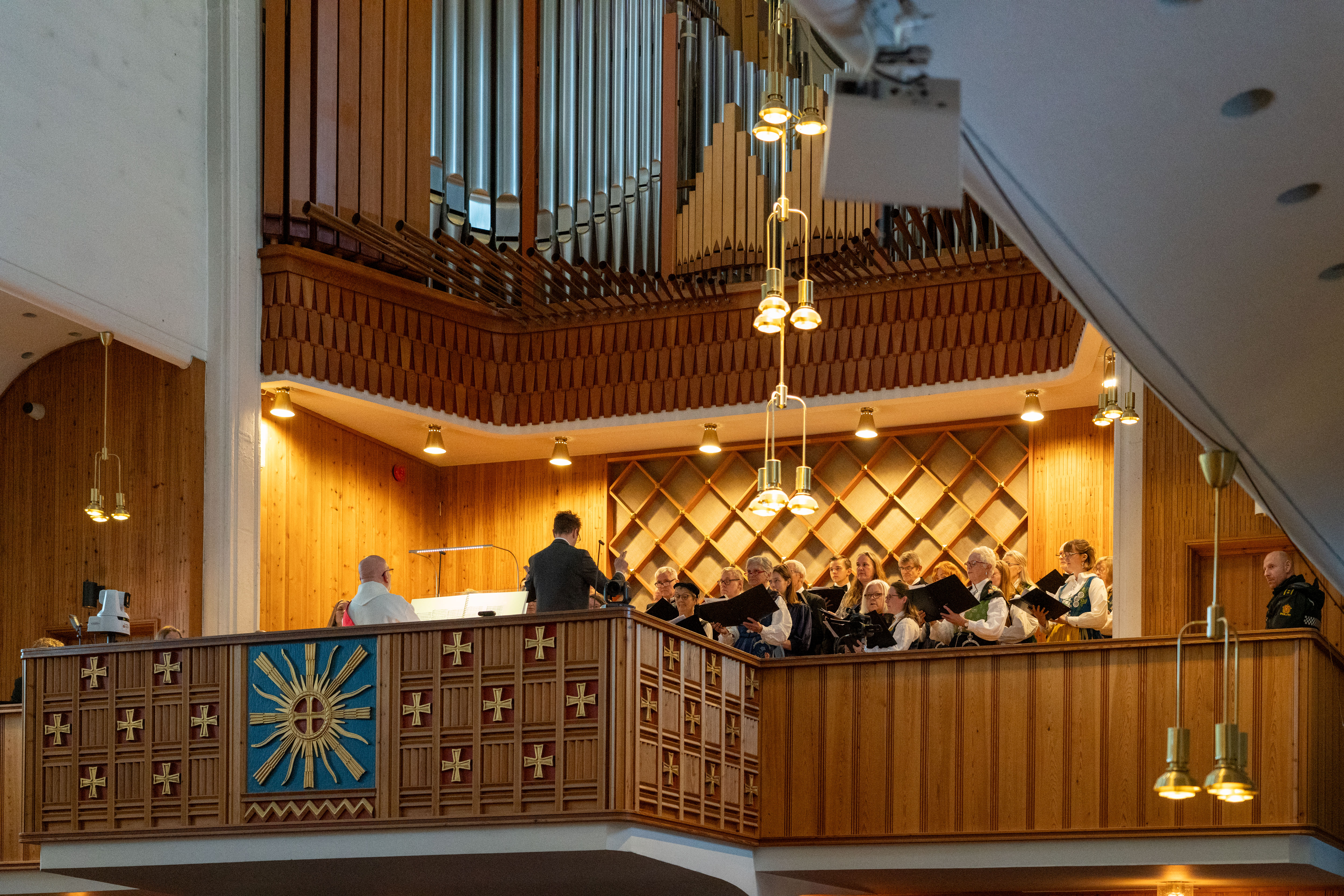 Bodø domkor under vigslingen av biskop Svein Valle. Foto: Sør-Hålogaland bispedømme