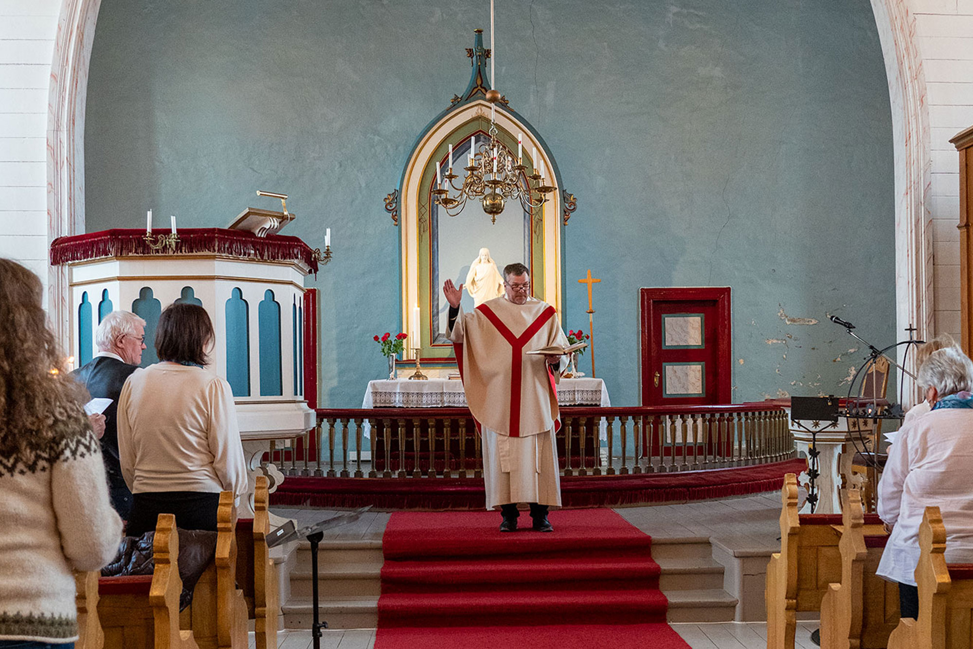 Fredsmesse i Tjøtta kirke. Foto: Sør-Hålogaland bispedømme
