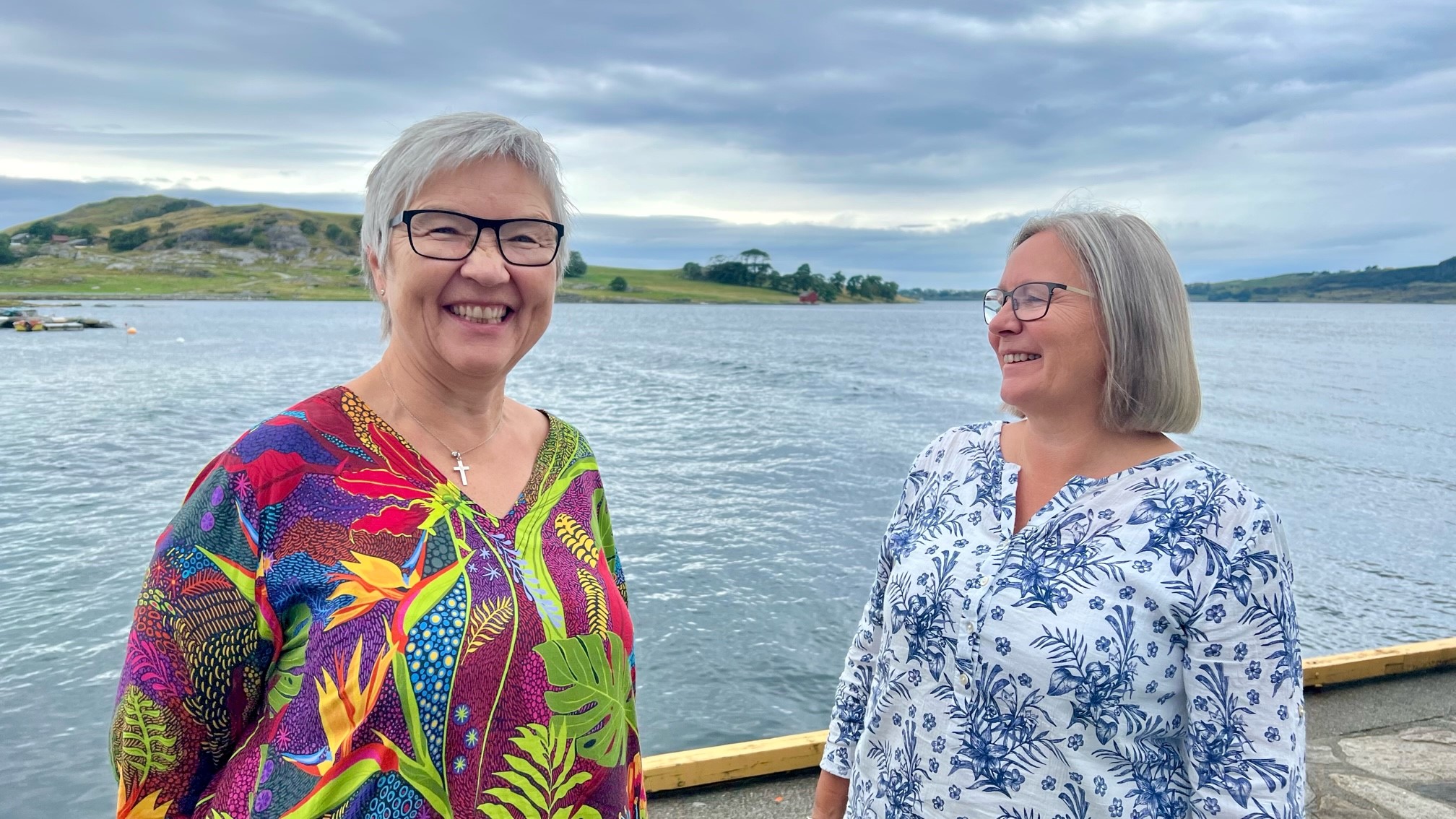 Sigrid Sigmundstad (t.v.) og Sigrunn Hagen Arnesen på Saman om å leie førre veke.