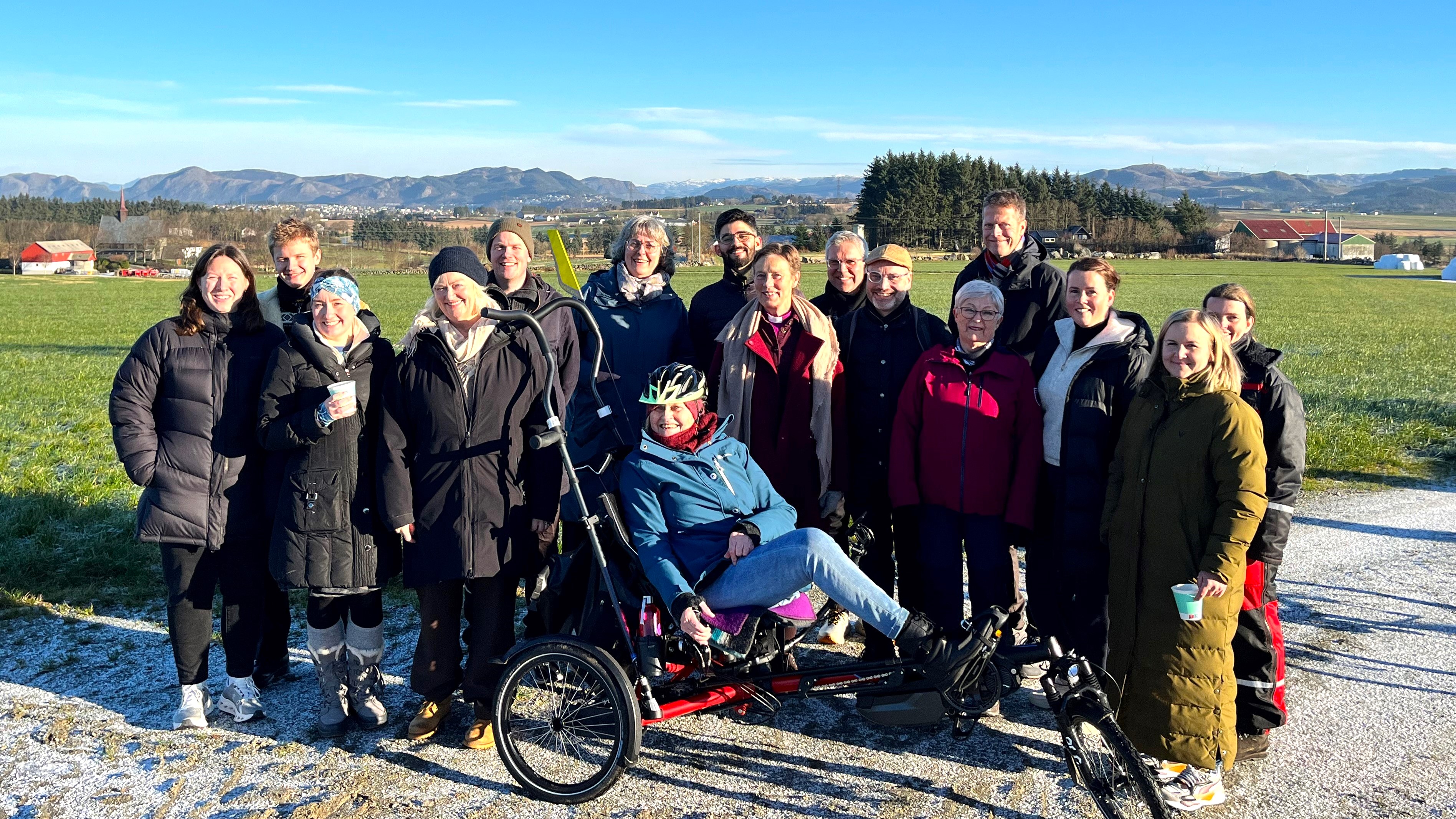 Stabene i Gand og Ganddal tok biskopen med på tur ved Vidsyn.