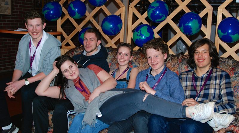 Fra venstre: Isak Berge Valborgland, Sondre Sørås Genberg, Therese Tveitan, Vilde Marie Skjæveland, Endre Meling Middelthon Sunde og Aleksander Taban.