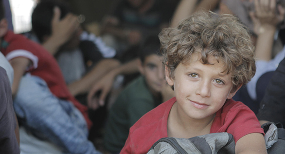 Ein syrisk gut i ein serbisk flyktningleir.