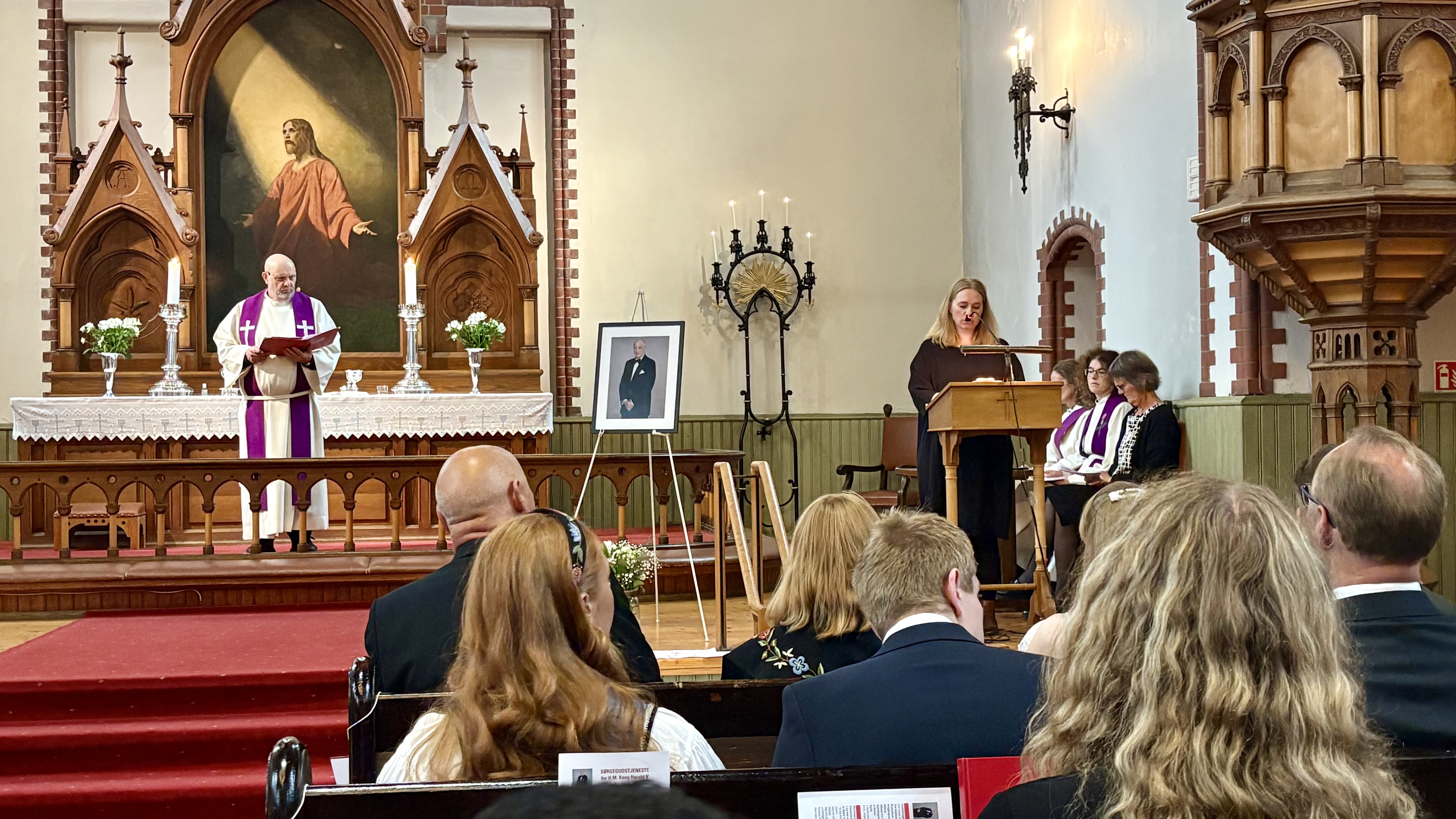 Bispedømmerådslederen deltok i sørgegudstjenesten i Vår Frelsers kirke