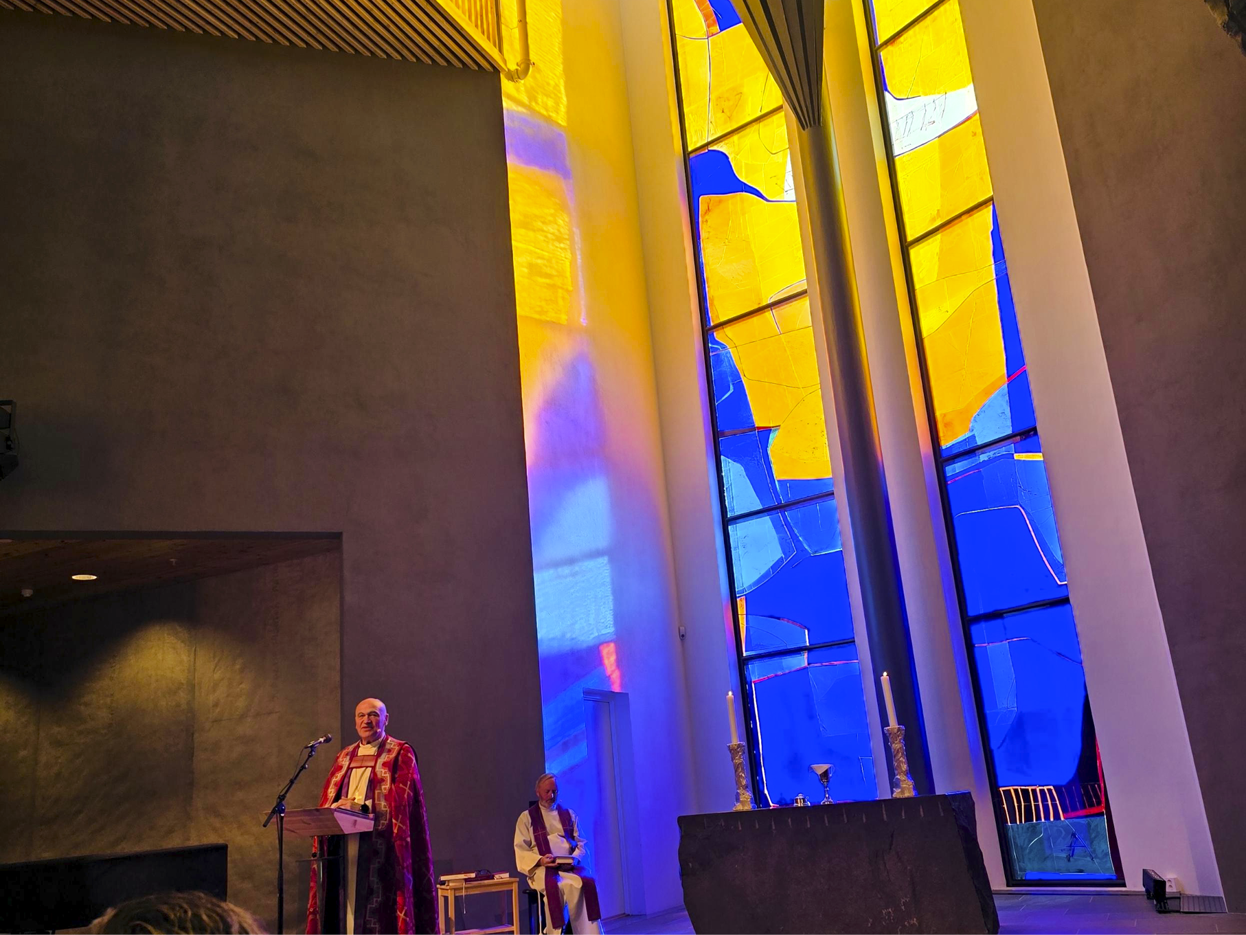 Morgenbønn i Geilo kulturkyrkje. Foto: Michael Onsrud