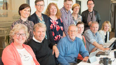 Tunsberg bispedømmeråd samlet rett etter avstemmingen der rangeringen av kandidatene ble avgjort. Foran fra venstre: LIll Tone Grahl-Jacobsen (leder), Per Arne Dahl (biskop), Arild Mikkelsen, Helene Bjerkestrand, Kjellfrid Dekko (nestleder), Linn Strømme Hummelvoll. Bak fra venstre: Merete Bekkeseth Brandsgård, Line Lappegård Furuseth, Ingjerd Breian Hedberg, Steinar Aanstad, Anne Helene Mangelrød Gjone, Rolf Simeon Andersen (stiftsdirektør).