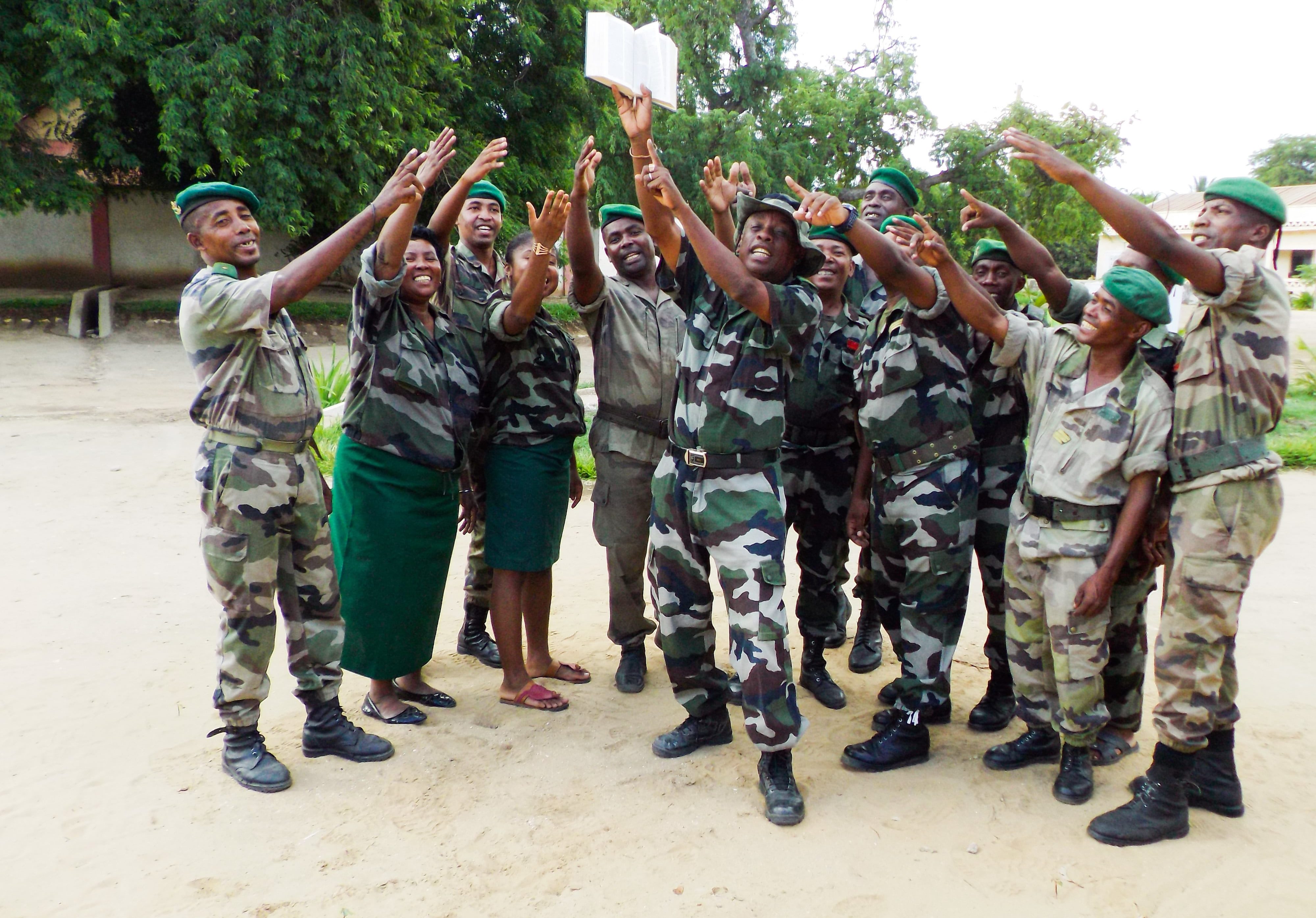 Koret LOVA er Madagaskars offisielle militærkor, og har som oppgave å høyne moralen og forkynne evangeliet ved hjelp av sang. 