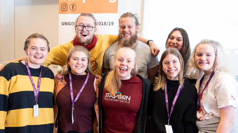 Et nyvalgt Ungdommens bispedømmeråd. Bak fra venstre: Simon Omsland Zakariassen, Sondre Karstad, Nittra Randby. Foran fra venstre: Marianne Borgersen, Oda Høiberg, Tonje Bakken Kro, Mathilde Brownrigg og Frida Adeleide Kvamme.