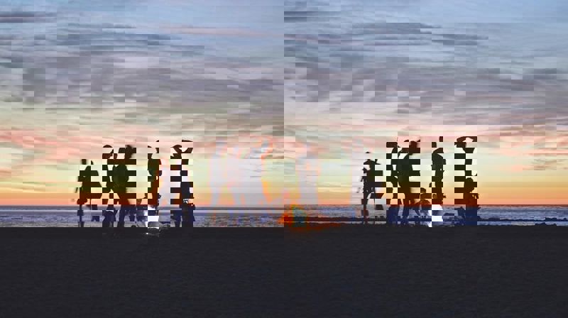 Sommeravslutning for Ungdomstreffet på Austråttstranden