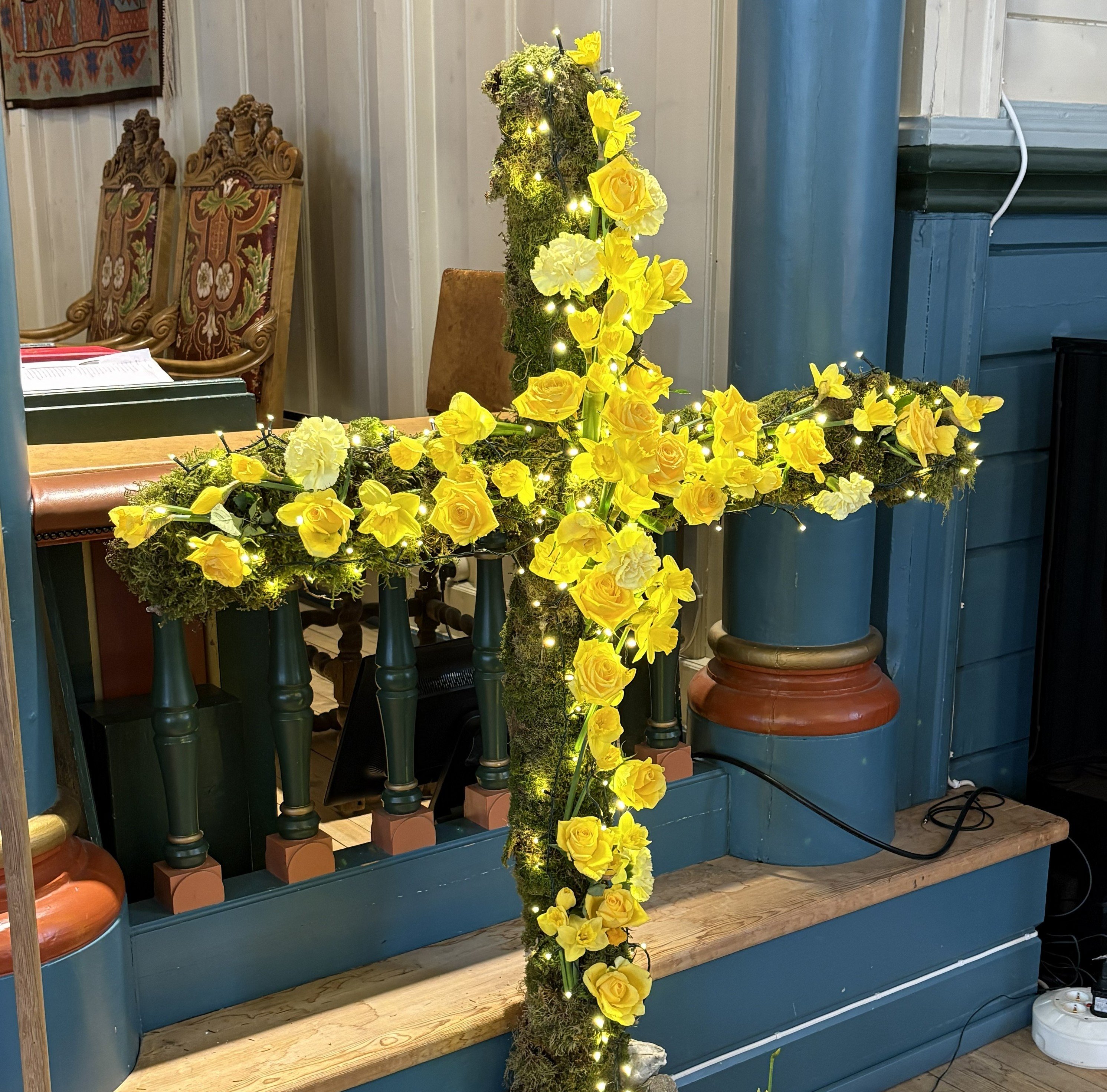 Påskedekorasjon frå Ørsta kyrkje påska 2026