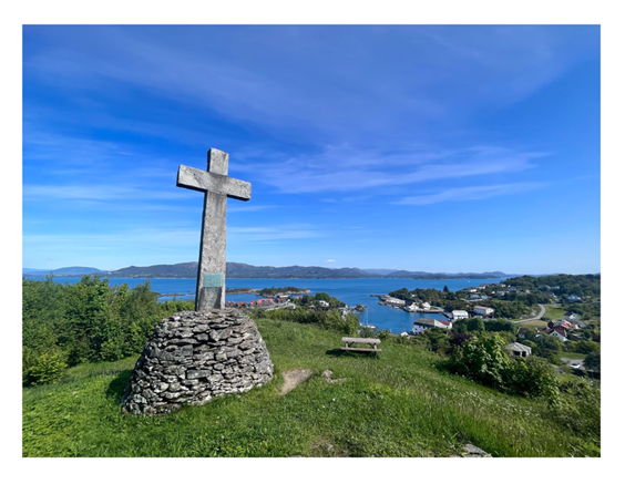 Steinkrossen på Vetahaugen i Bømlo kommune, reist til 900 års markeringa for innføringa av kristenretten i 1924.