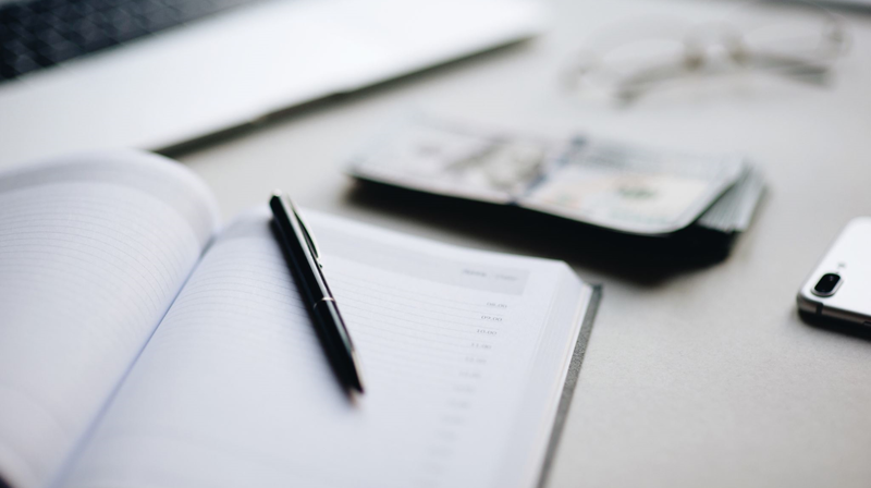 Bestilling og papirarbeid