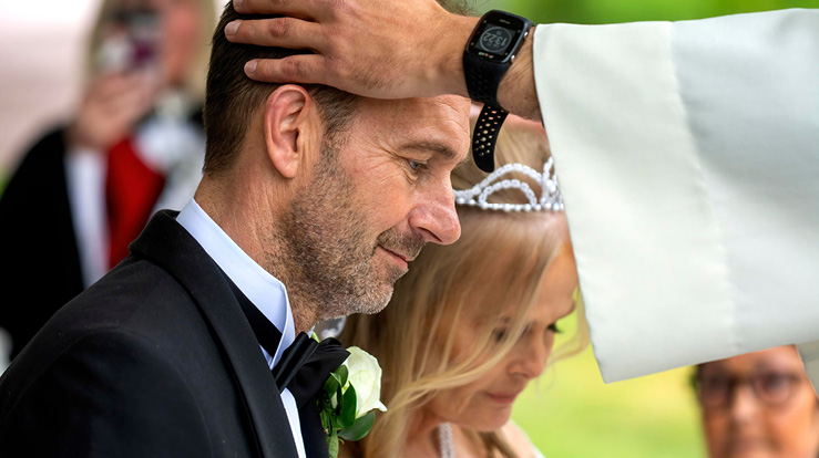 Ute-bryllup på Søya. Foto: Arild R. Hansen