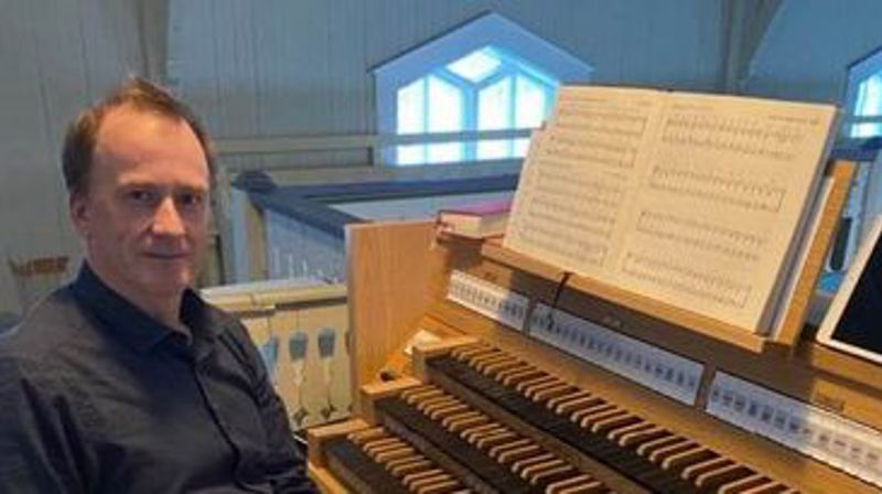 Lunsjkonsert i Alstahaug kirke med Graeme Stevenson
