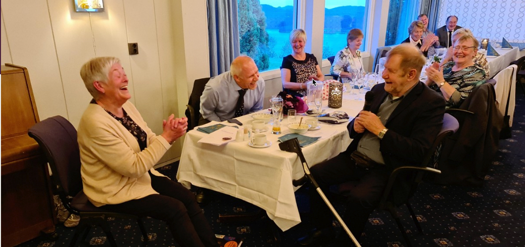 Tibod til vaksne, familiar og eldre