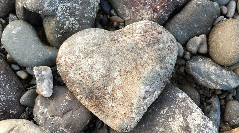 Kontakt med kyrkja medan kyrkjene er stengde