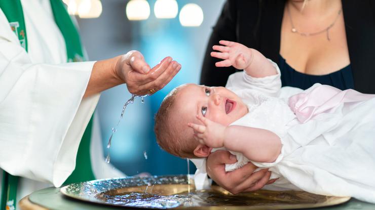 Barnedåp. Foto Bo Mathisen