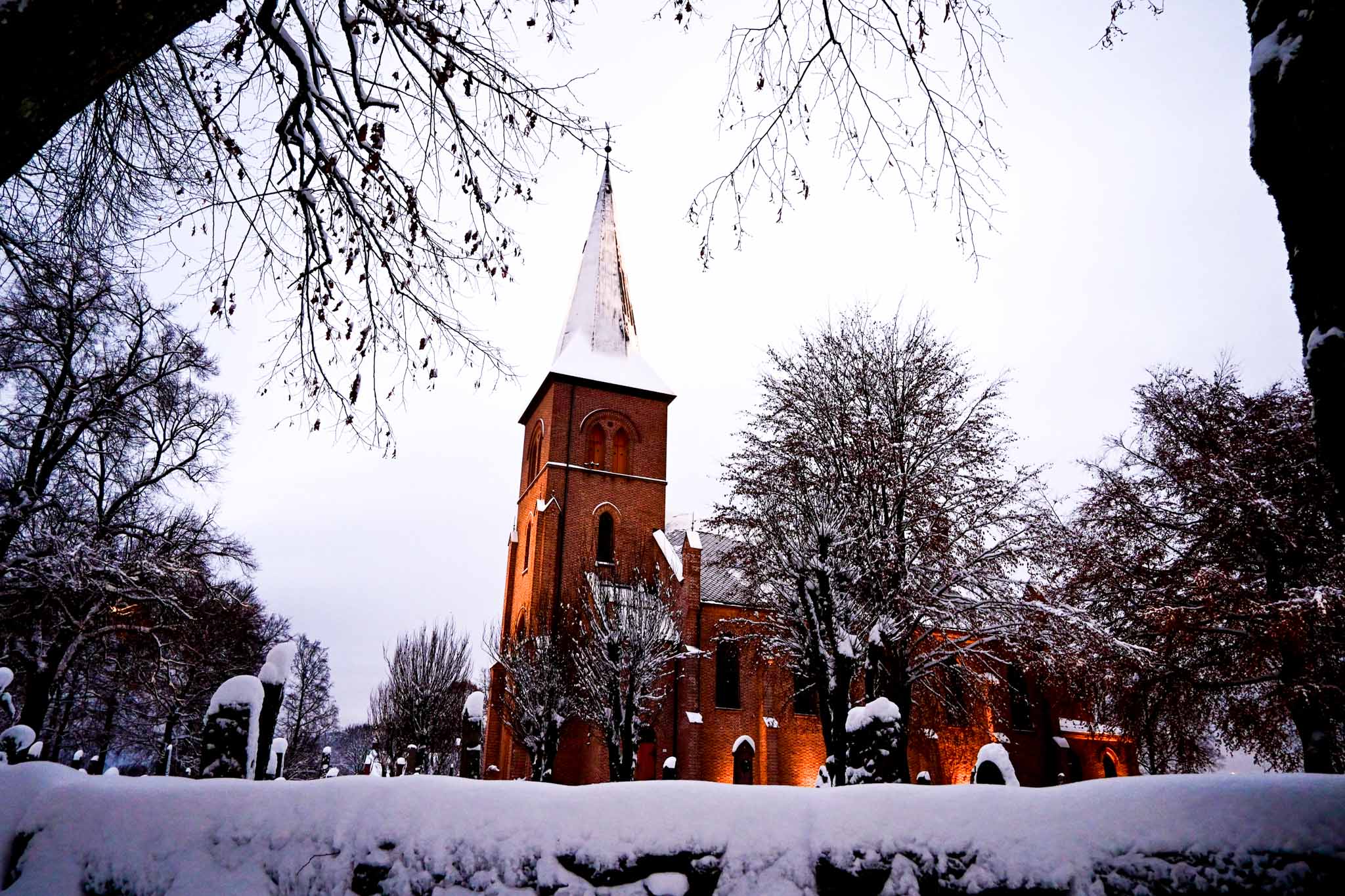 Asker kirke. Foto: Asker kirkelige fellesråd