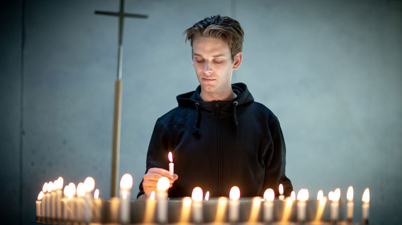 Vi samles i håpet. Foto: Bo Mathisen