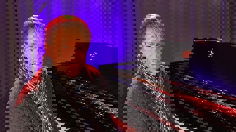 Helge Harila er tilsatt som kantor i Hurum-menighetene i et års vikariat.