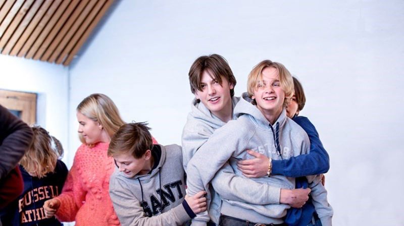 Ung leder