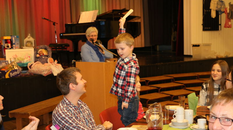 Ein basar til glede for store og små