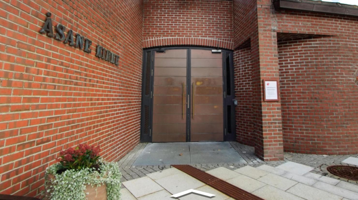 Bli med inn i kirkene våre