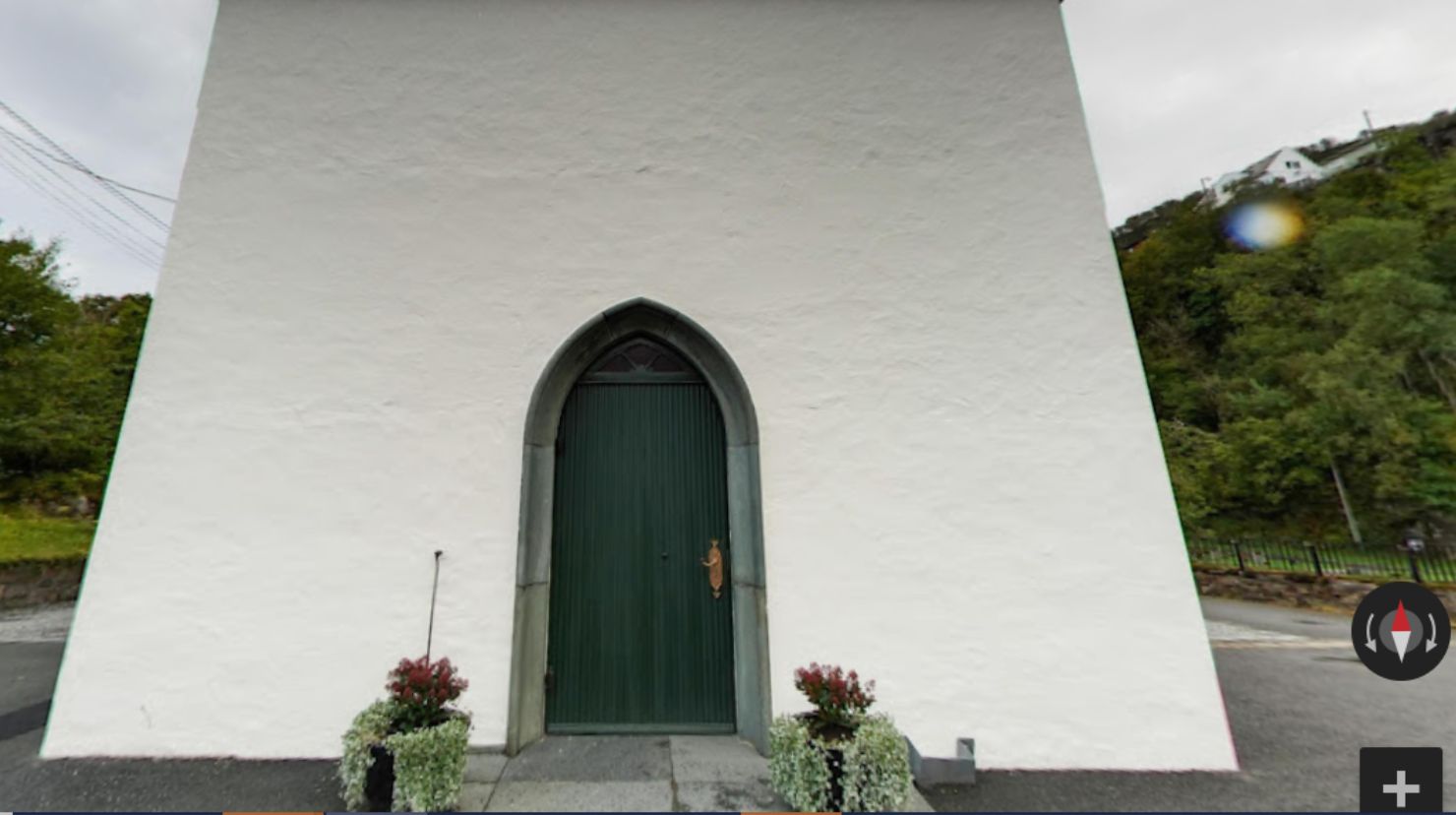 Bli med inn i Salhus kirke