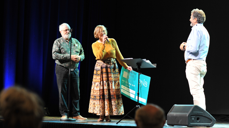 Pionerprisen gikk til klubbarbeidet i Åsane menighet for mennesker med psykisk utviklingshemming. Prisen ble mottatt av ansatte i menigheten.