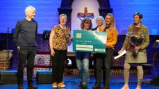 Salhus menighet feiret 100-årsjubileume i 2024, og vant pionérprisen for den egenproduserte adventskalenderen sin.