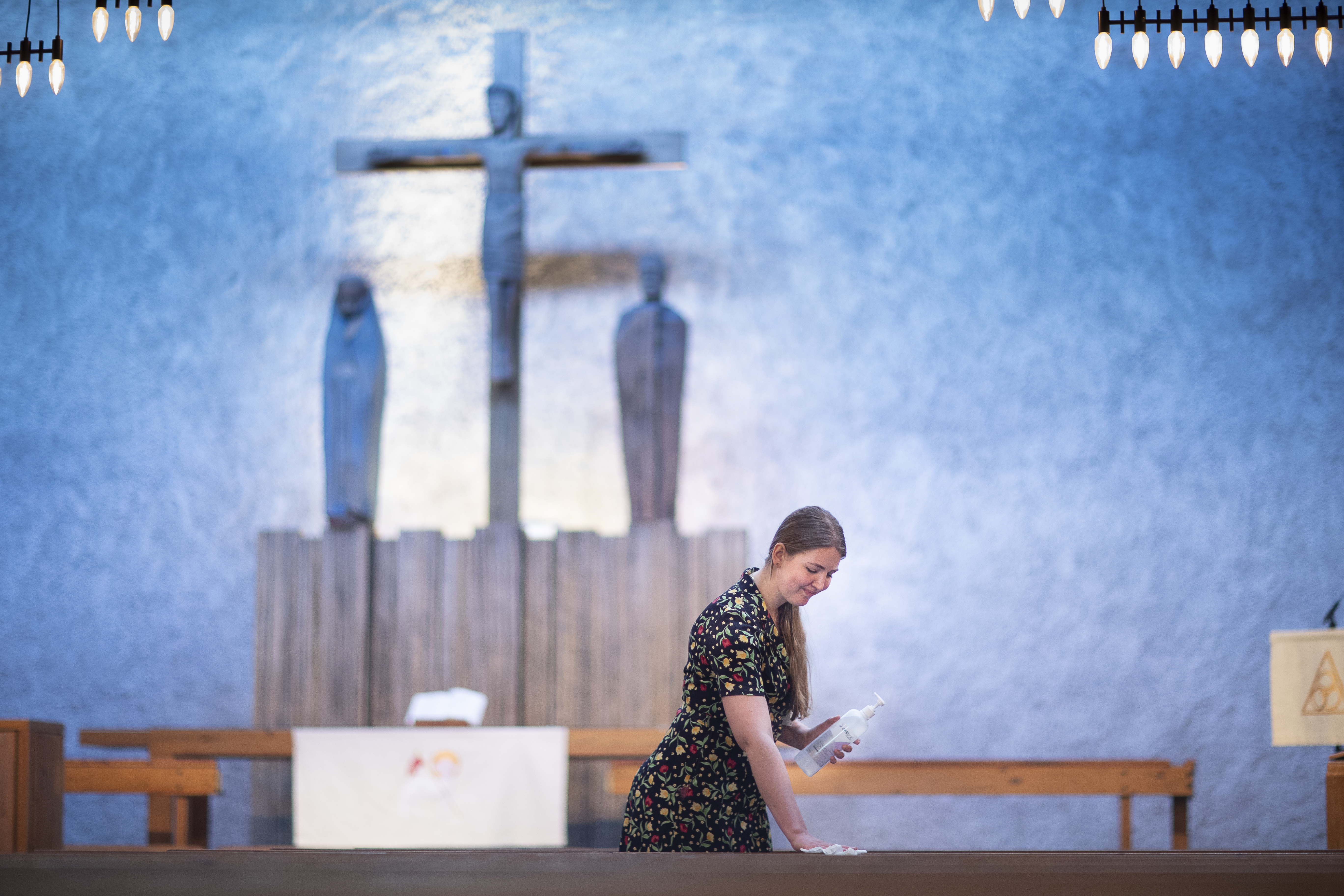 GRADVIS OPNING AV KYRKJENE I VAKSDAL