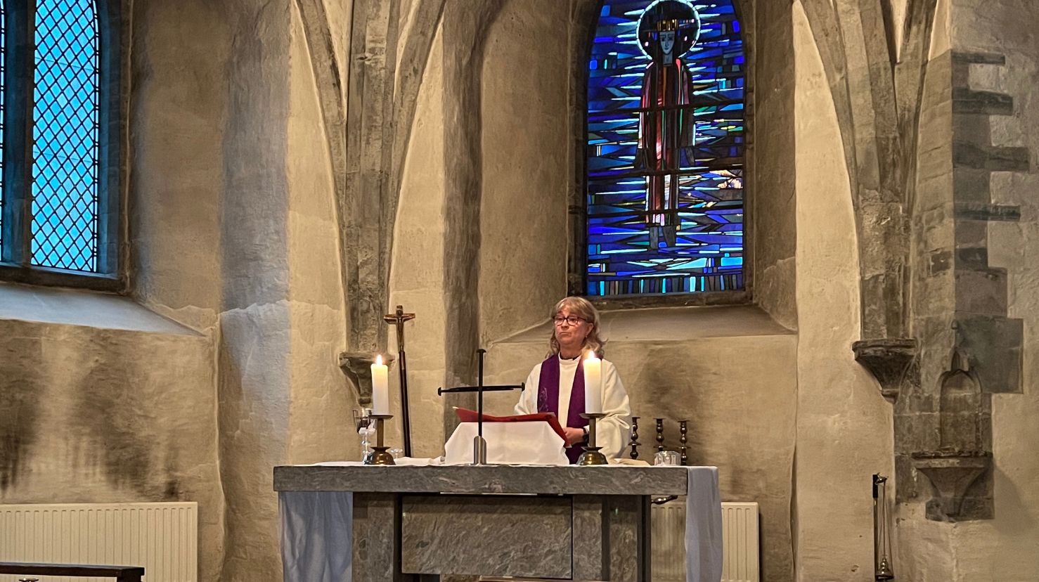 Domkirken inviterer til fredsbøn kvar fredag i Skrudhuset. Foto: Jens Meyer