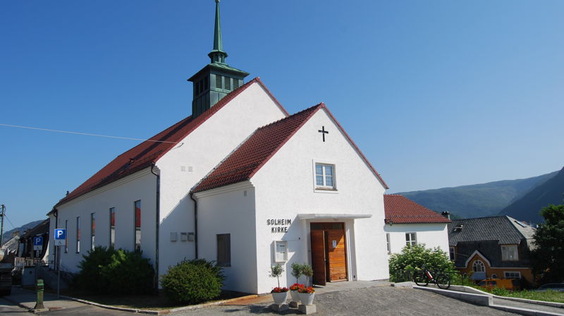 I Solheim kirke ble oljeanlegget byttet med bergvarme i 2018. Det har ført til en stor reduksjon i energiforbruket. Foto: Knut Arnold Kvalsvik
