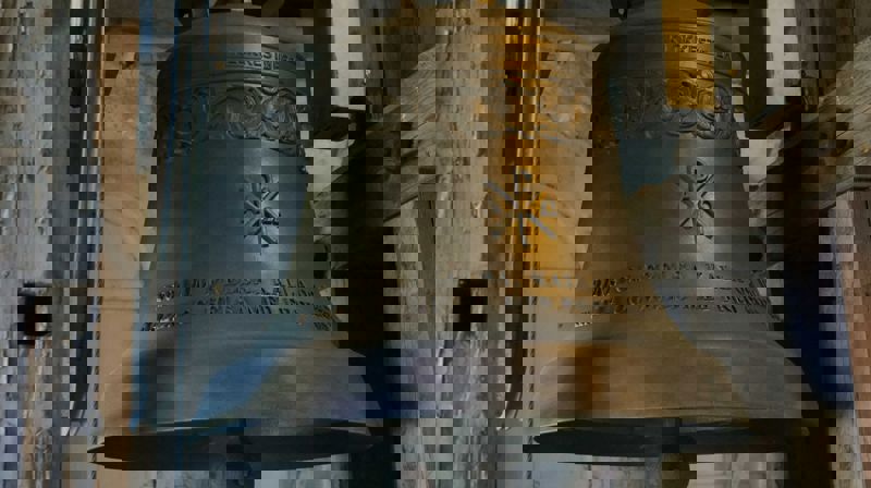 Kirkeklokkene vil ringe